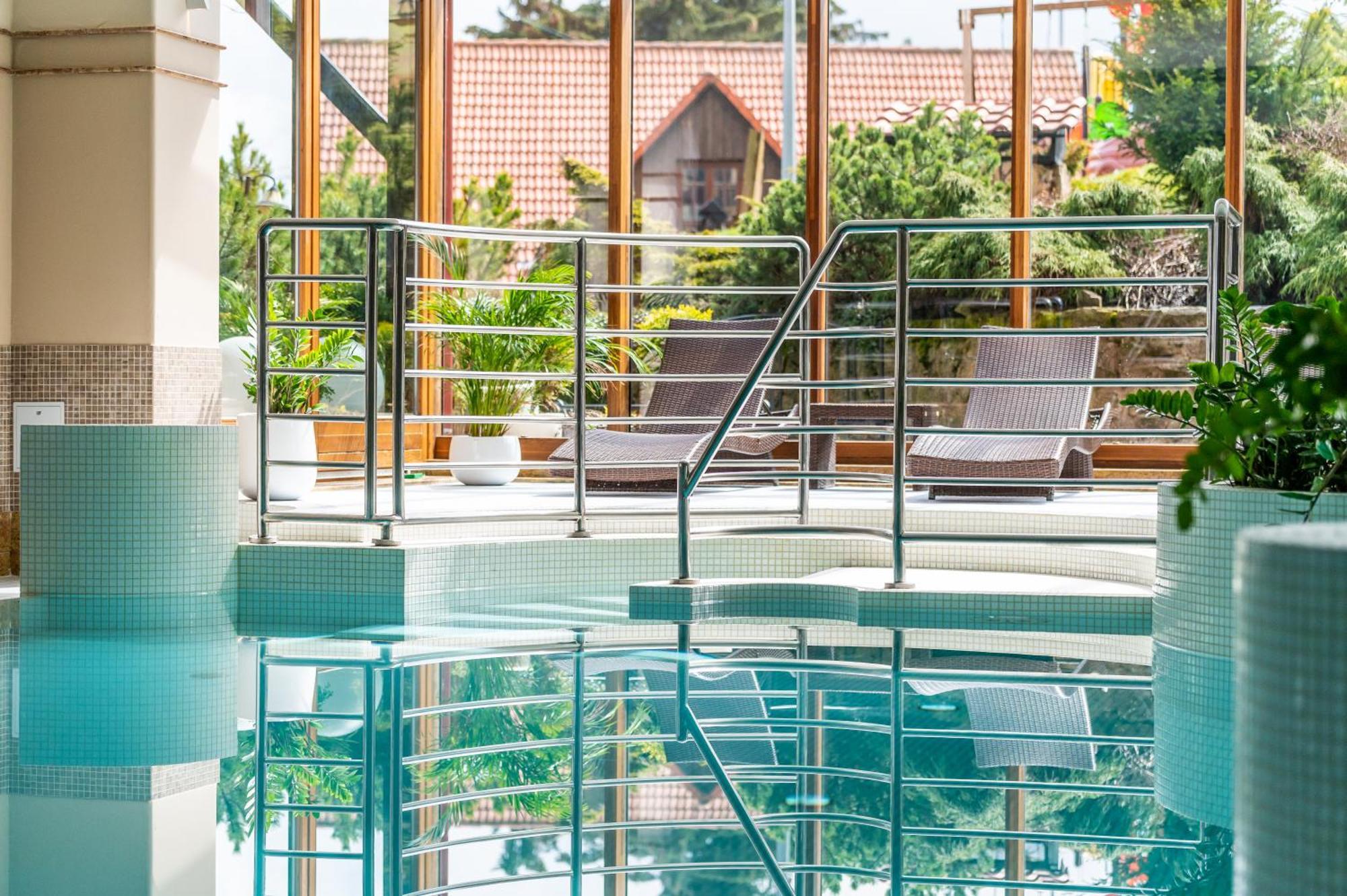 Vital&Spa Resort Szarotka Zieleniec  Buitenkant foto
